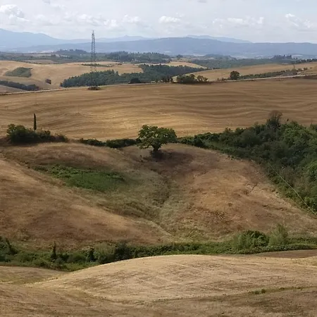 ゲストハウス L'oasi Delle Crete Senesi アッシャーノ