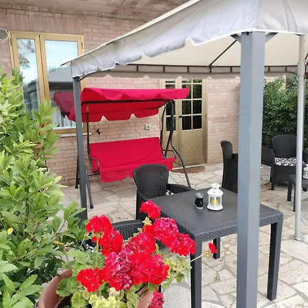 L'oasi Delle Crete Senesi Guest house